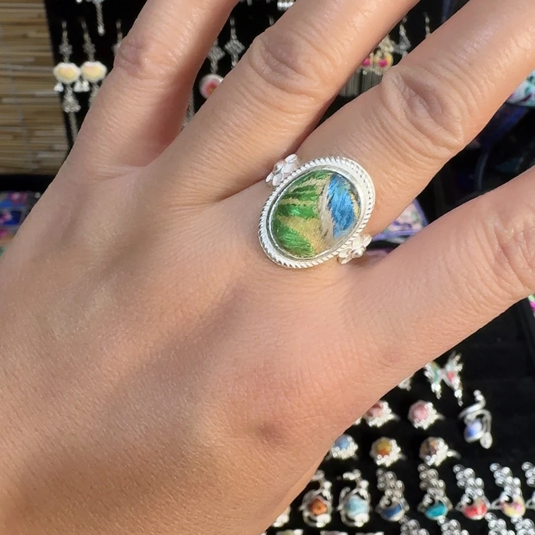 织绣民族风刺绣耳环