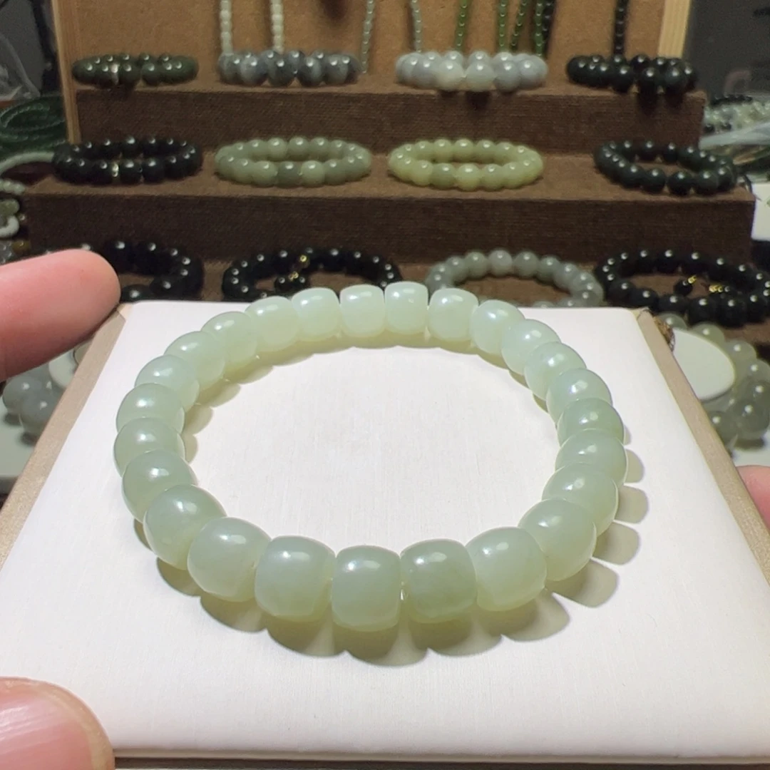 和田玉未镶嵌手串