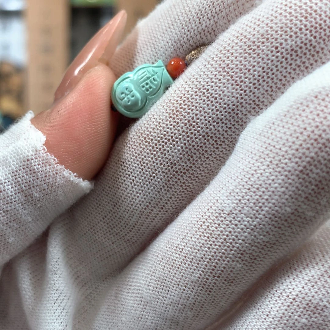 绿松石未镶嵌挂件