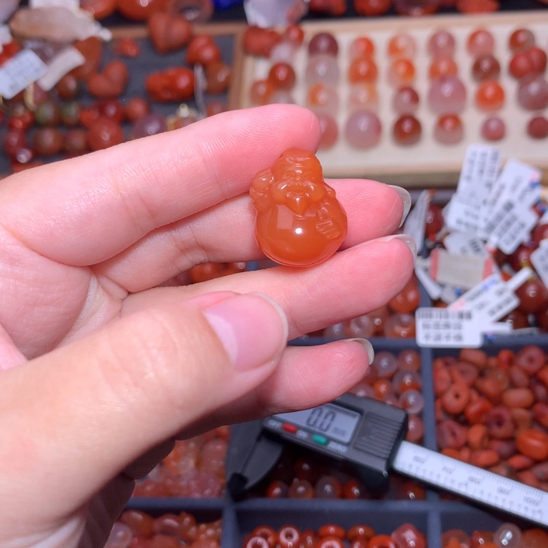 南红玛瑙未镶嵌珠宝半成品财神爷