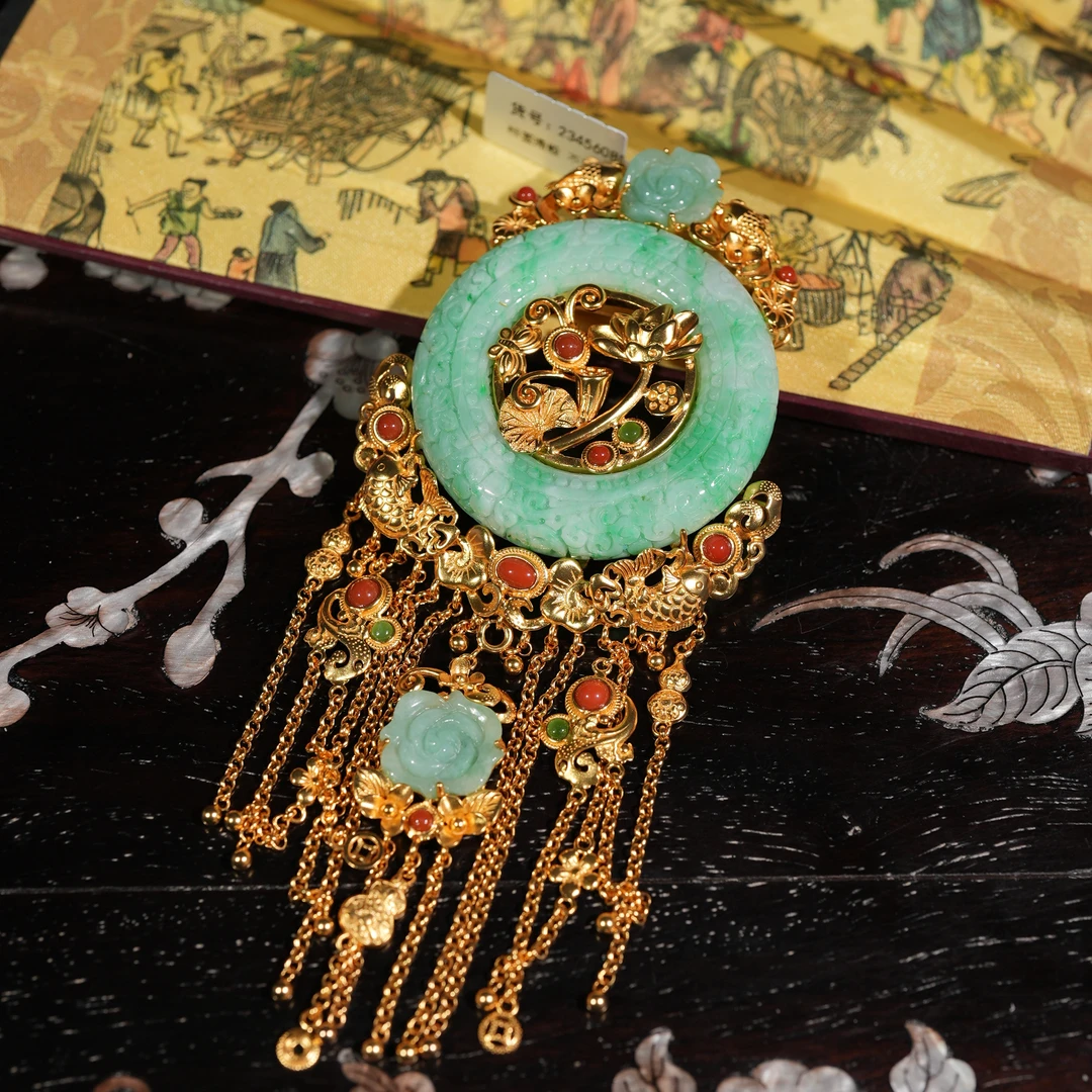 2.6香港王老板-翡翠吊坠kc37