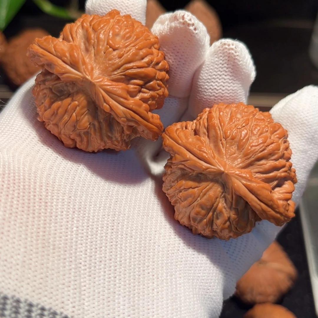 【闪购商品】文玩核桃吊坠白狮子全品44