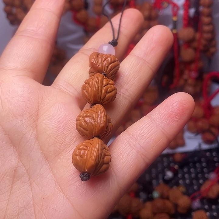 桃核吊坠龙纹桃枭