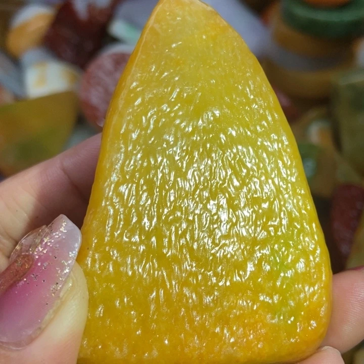 翡翠未镶嵌颈饰缅甸