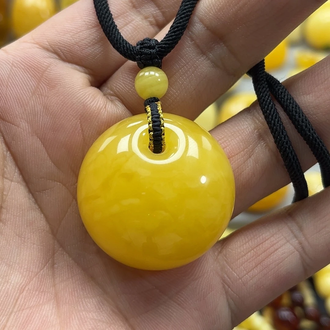 蜜蜡未镶嵌珠宝奇石