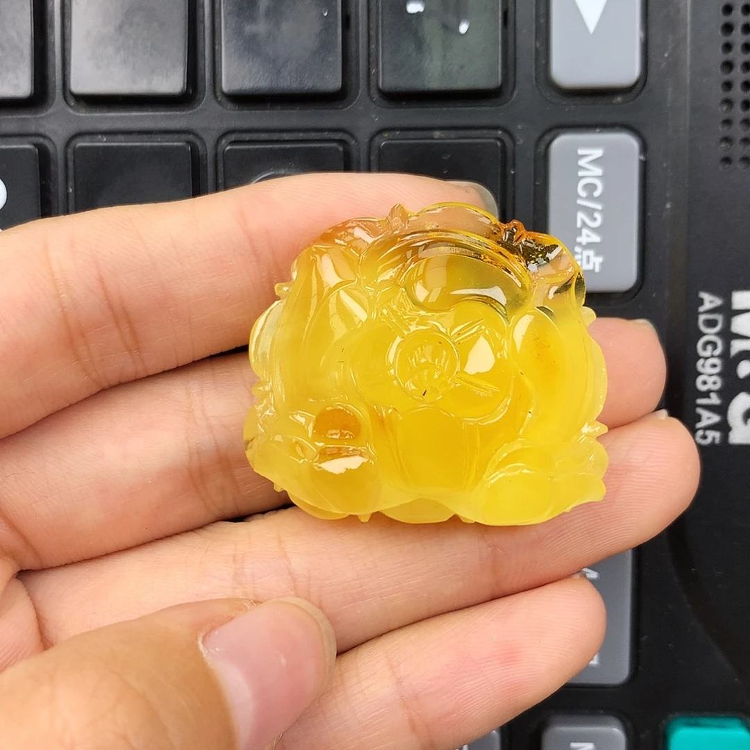 琥珀未镶嵌珠宝奇石
