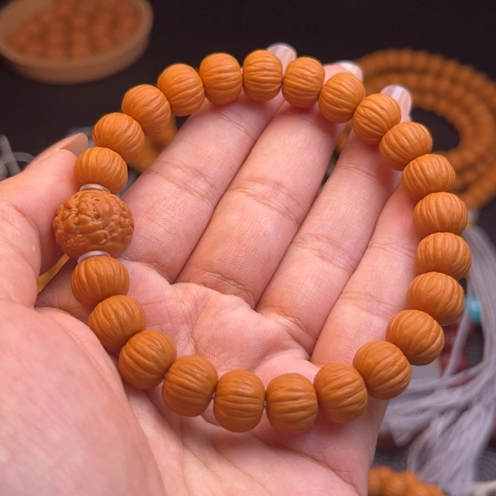 犟***总猴头核桃吊坠两条911串财神