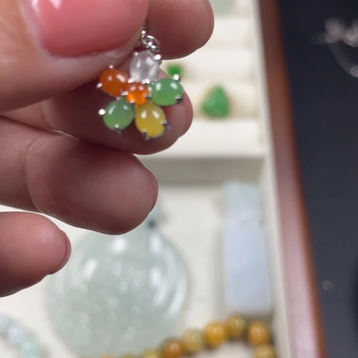翡翠银S925镶嵌颈饰