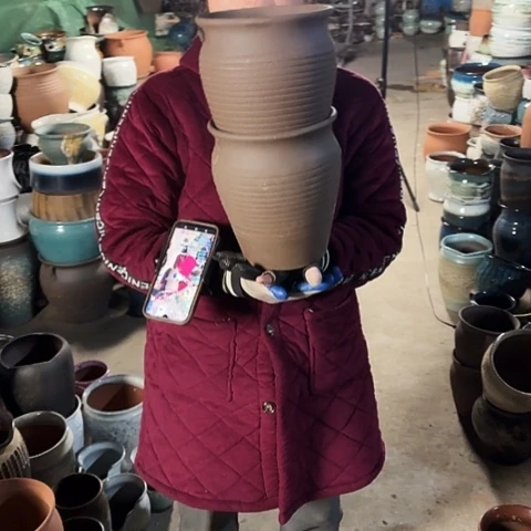 18口21高瑕疵掉耳朵。