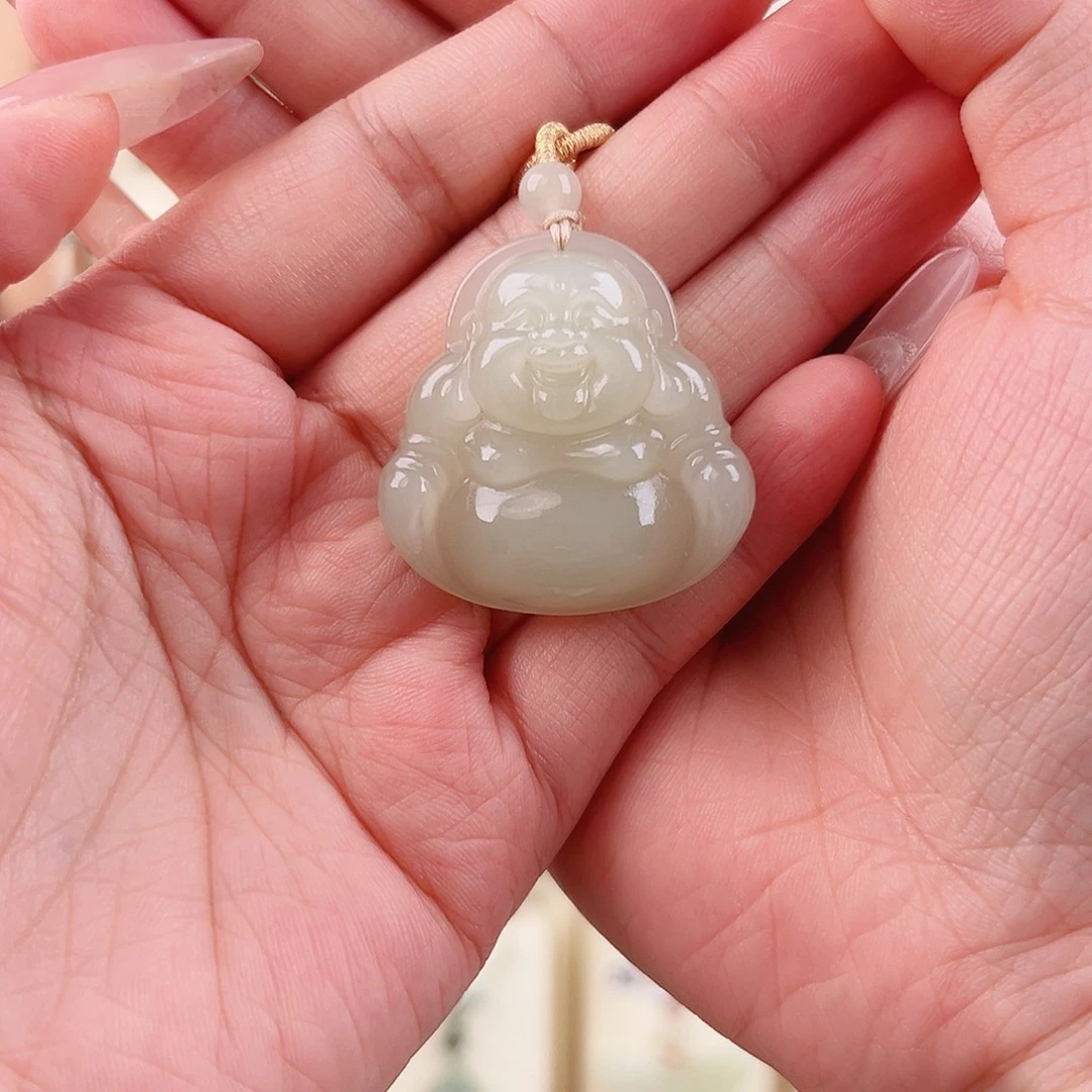 浅***笑颈饰未镶嵌和田玉