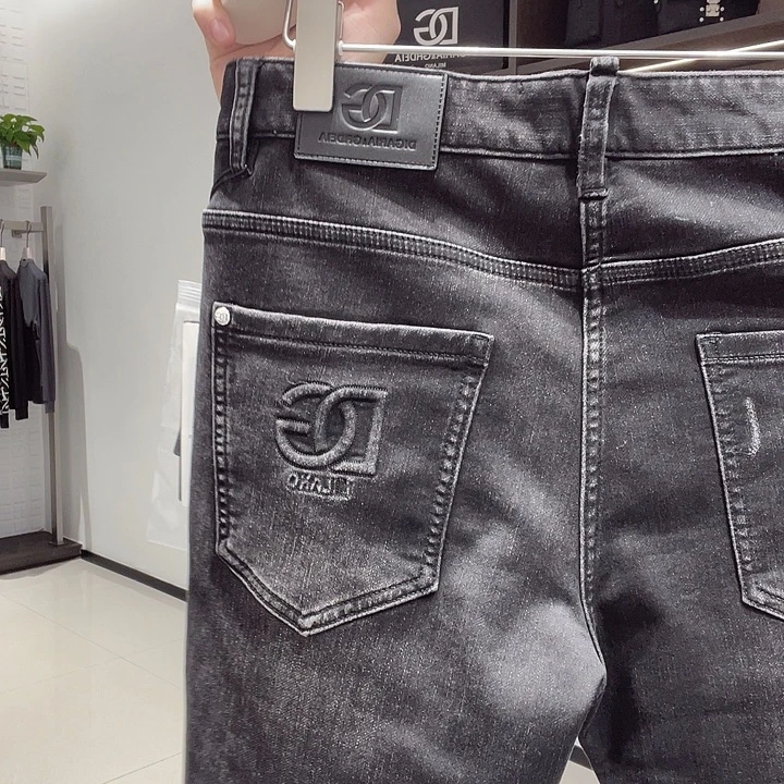 红***3097迪嘎呀牛仔裤黑灰32码