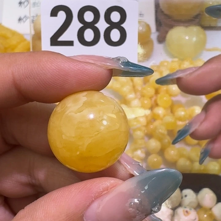 留***月裸石琥珀未镶嵌20.8微微瑕
