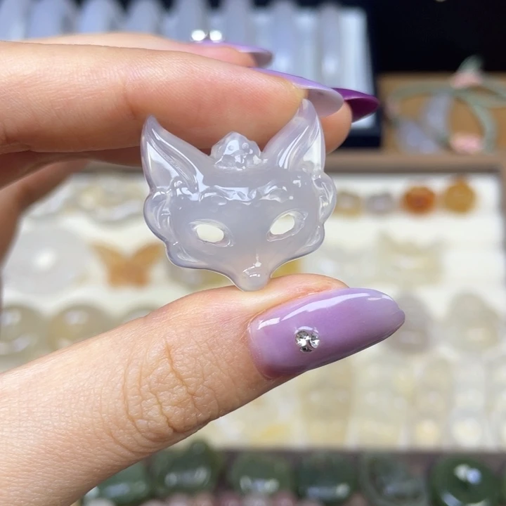 玛瑙/玉髓未镶嵌颈饰狐狸面具