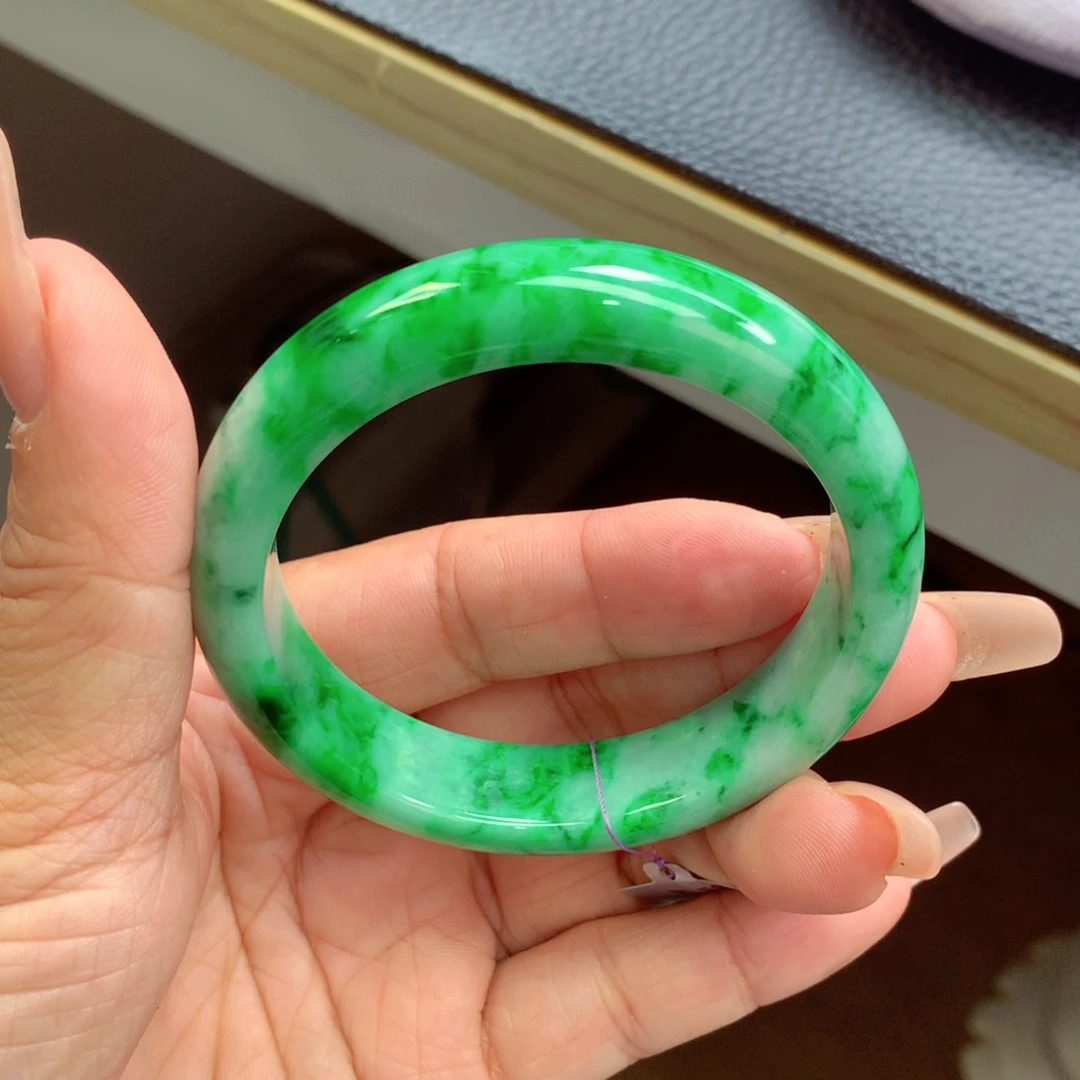 未镶嵌手镯翡翠缅甸