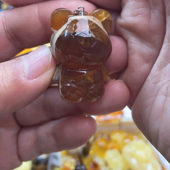 蜜蜡手串未镶嵌吊坠