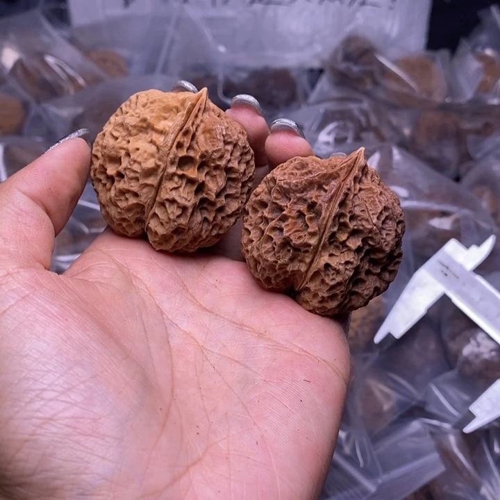 核桃云南野生铁核桃83号42mm