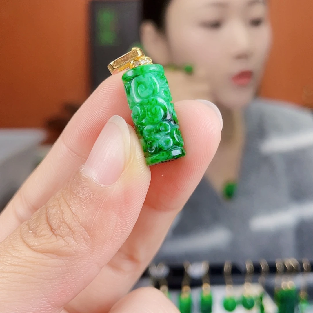 翡翠未镶嵌耳饰饰品