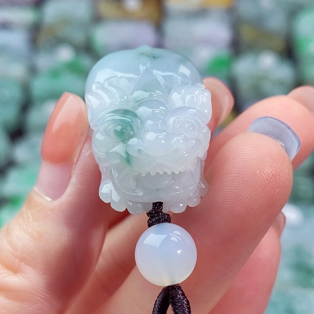 颈饰未镶嵌翡翠天然