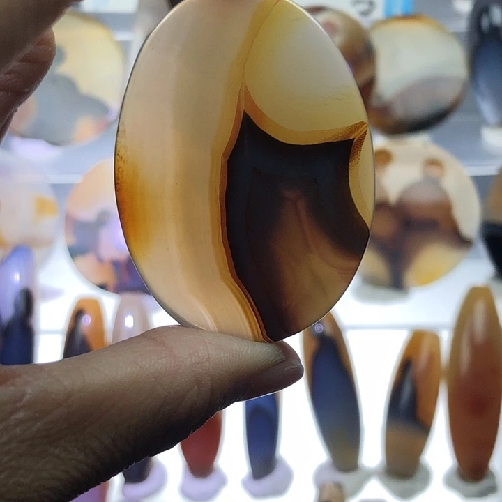 查罗石未镶嵌珠宝半成品128