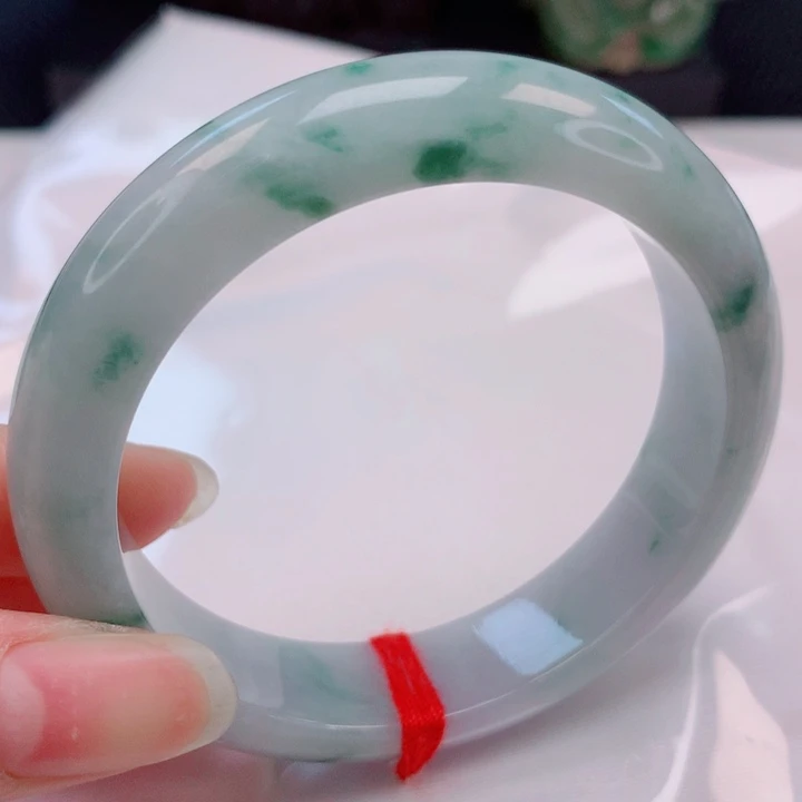 翡翠未镶嵌手镯52圈