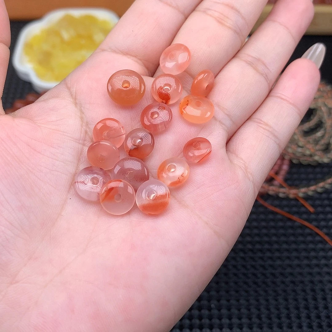 南红玛瑙未镶嵌吊坠(不含链)多样性