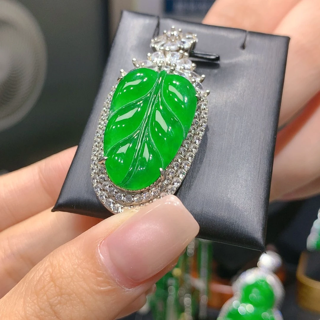 【闪购商品】颈饰银S925镶嵌翡翠6柒姐