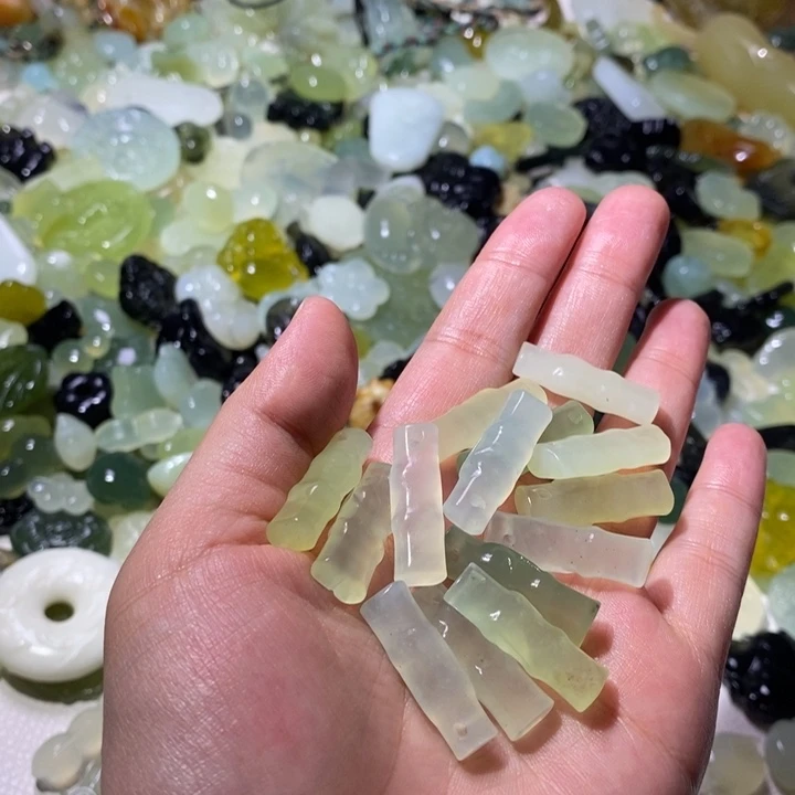 蛇纹石玉合金颈饰