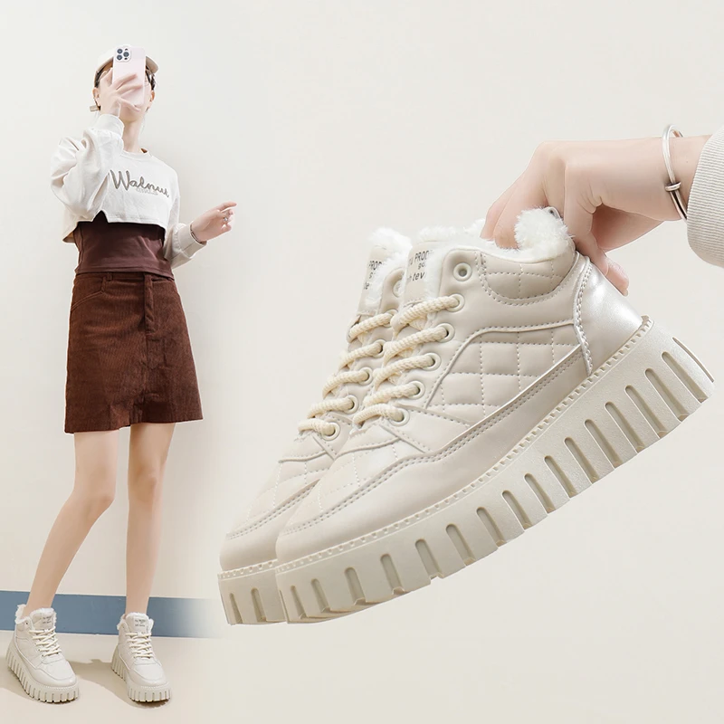 流行高帮雪地靴女2024冬季加绒小白鞋新款ins学生增高防滑休闲鞋