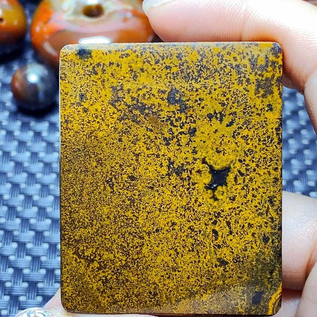 未镶嵌颈饰玛瑙/玉髓榆****馆