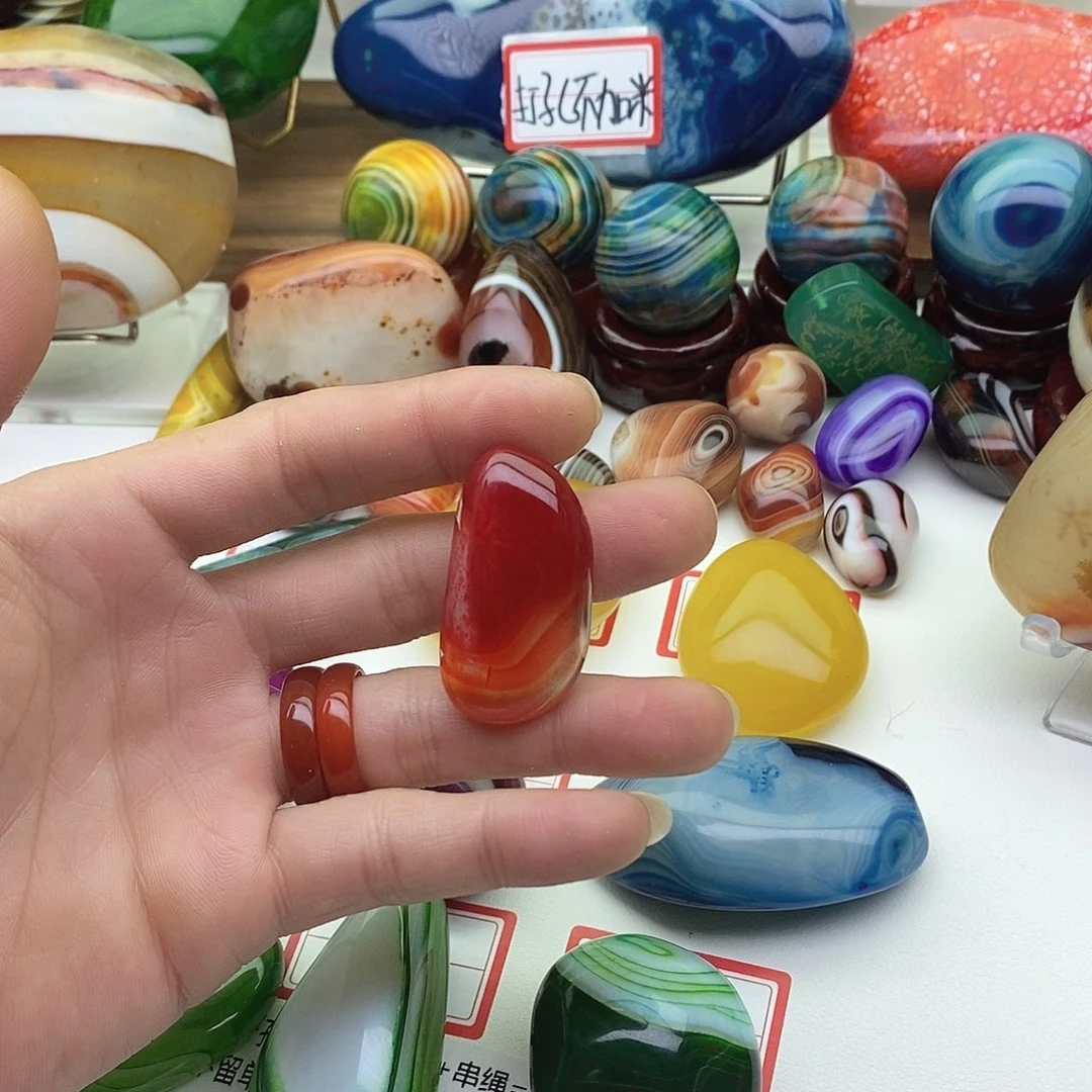 玛瑙/玉髓未镶嵌珠宝奇石