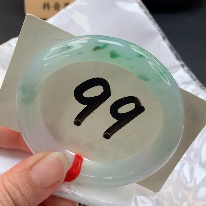 未镶嵌手镯翡翠正
