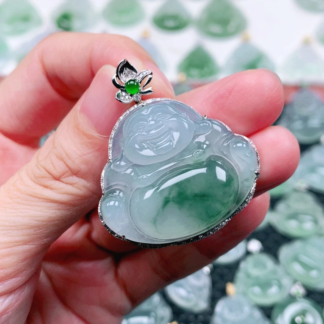 幸***子吊坠(不含链)18K金镶嵌翡翠