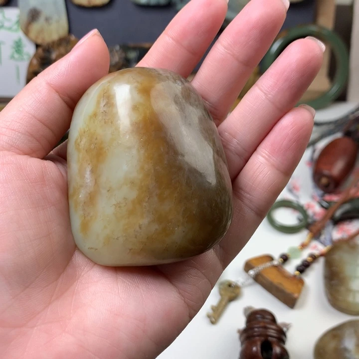 岫岩老玉（透闪石质玉）手把未镶嵌