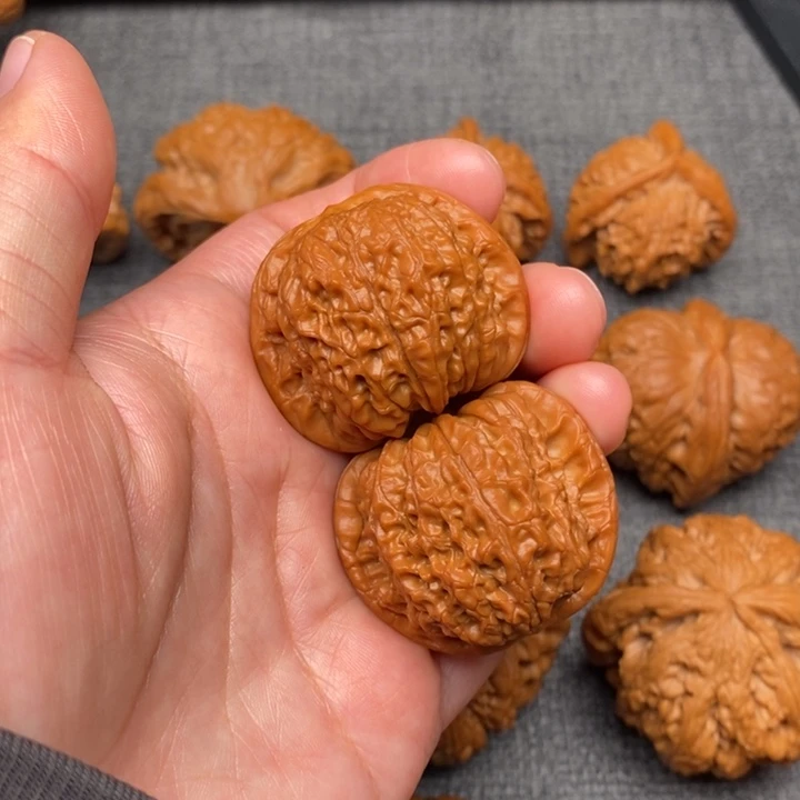 吊坠文玩核桃尺寸37血麒麟