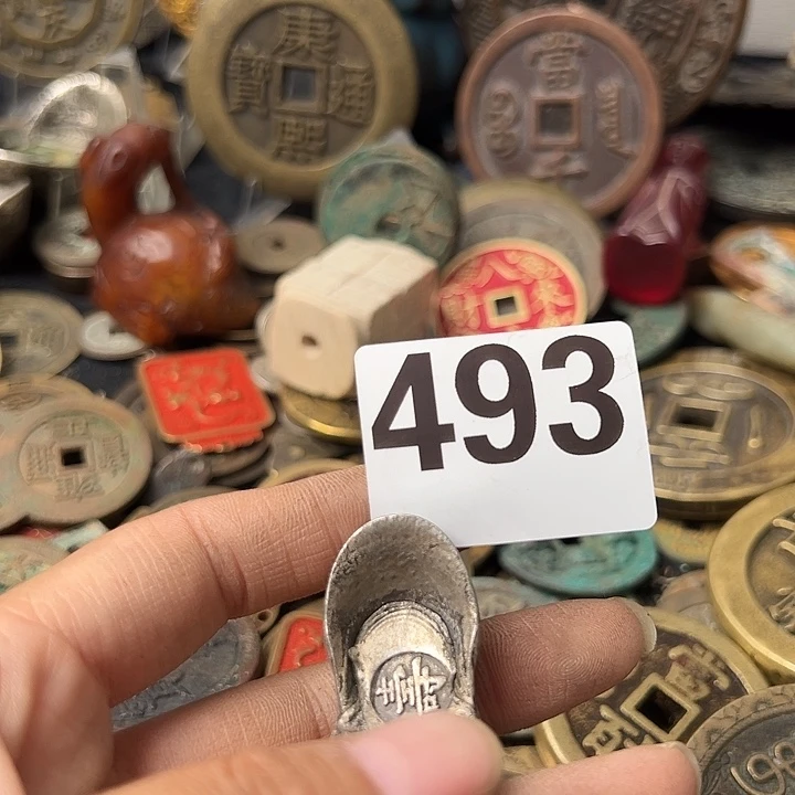 张***国铜复古文创工艺品