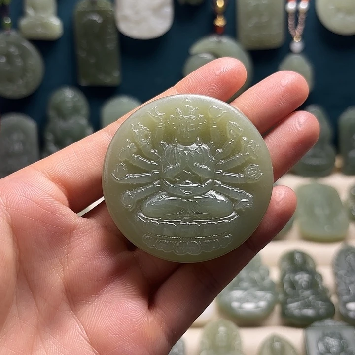 颈饰未镶嵌和田玉