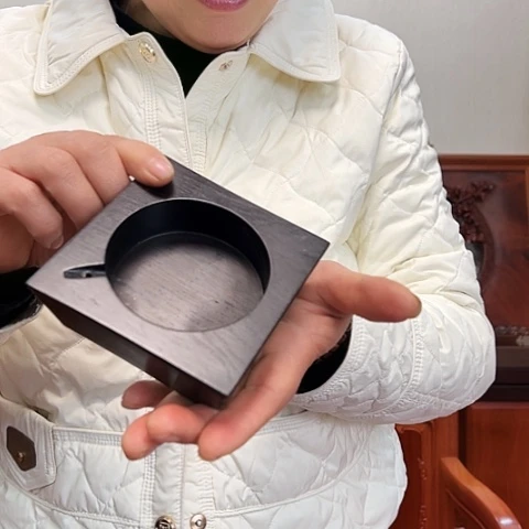 东非黑黄檀（紫光檀）烟灰缸