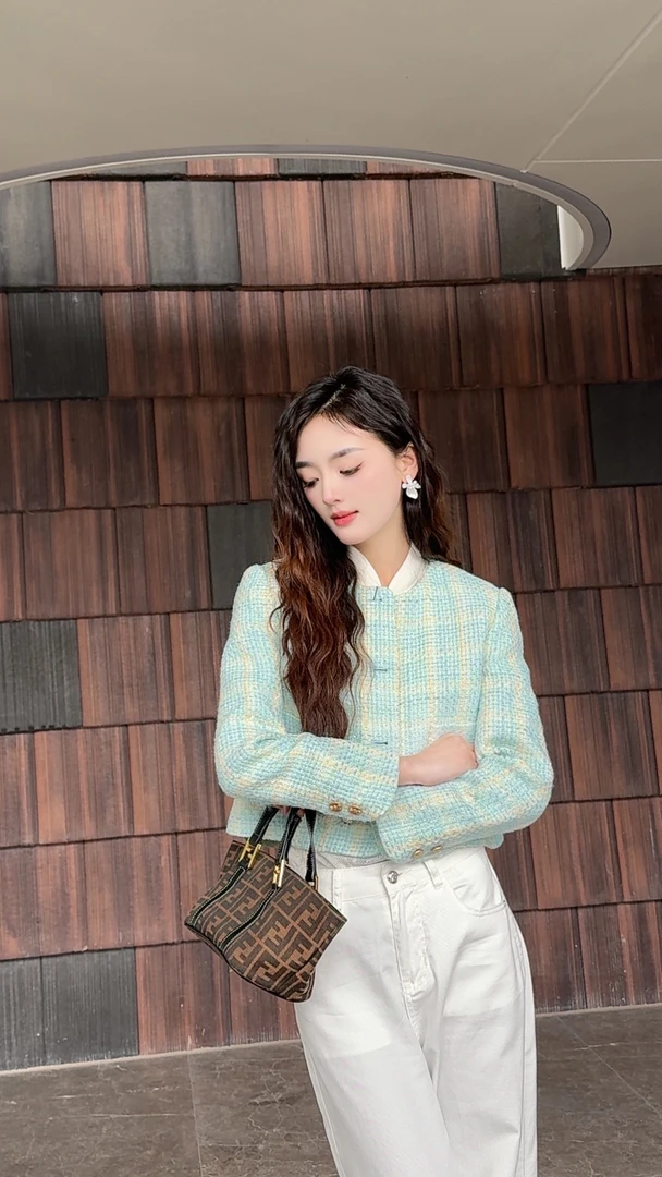 【束佳】 风吹铃兰   2025春季时尚高定富家千金香奈风外套10-23