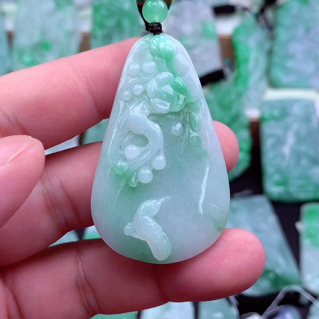 翡翠未镶嵌吊坠(不含链)