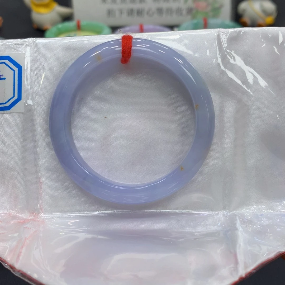 翡翠手镯未镶嵌翡翠19