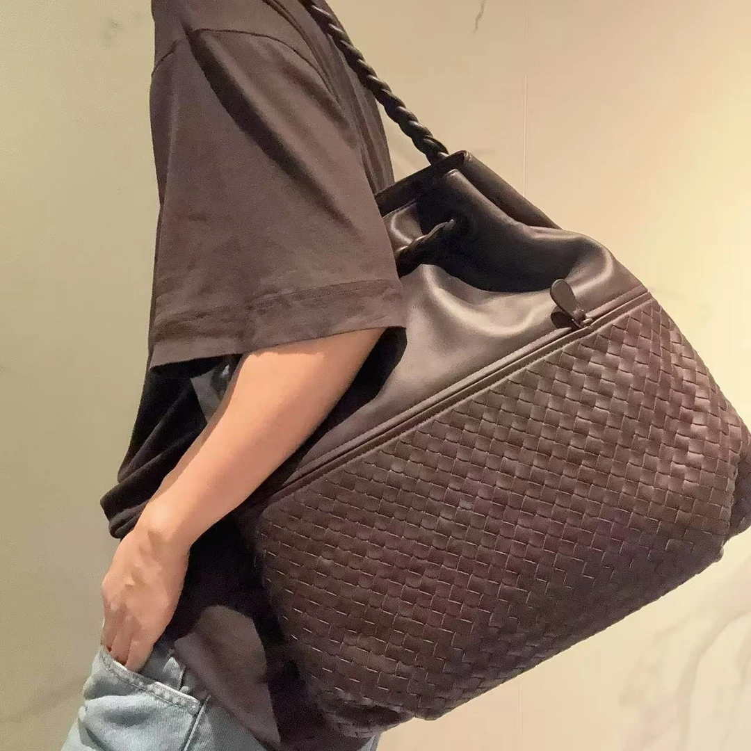 95新 BOTTEGA VENETA/葆蝶家 【蕾】80 0742 咖啡色编织单肩包