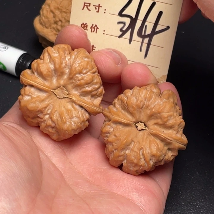 把件文玩核桃 蛙蛙40尺白茬314