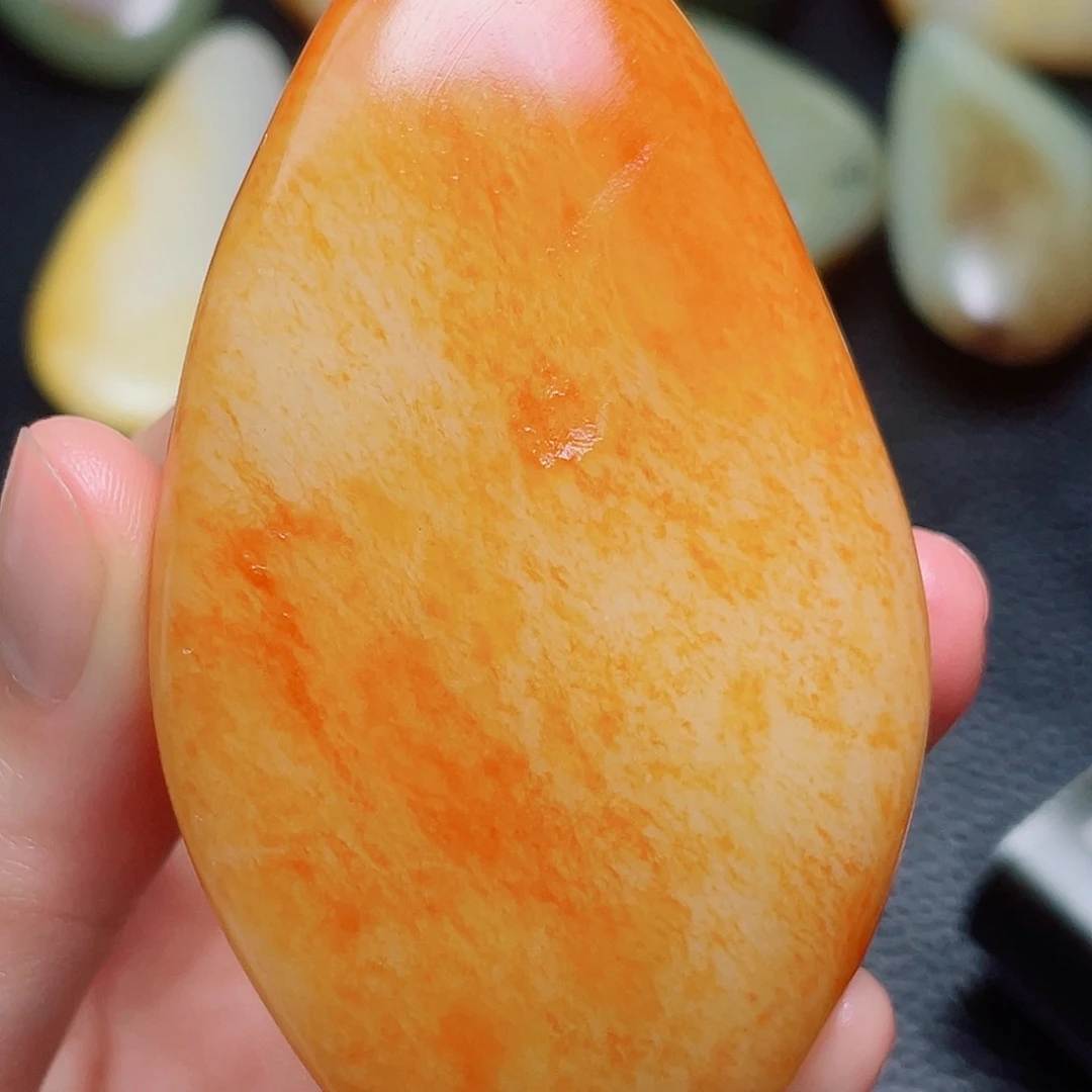 和田玉未镶嵌珠宝奇石