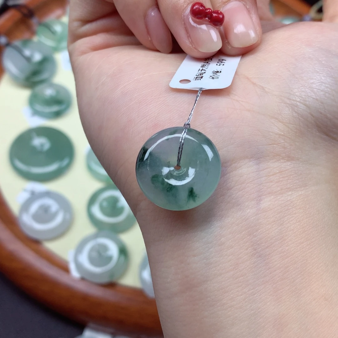 翡翠未镶嵌颈饰吊坠18.7/5.9mm