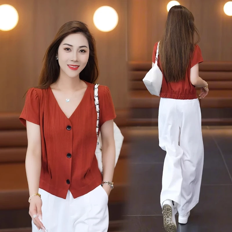 时尚V领短袖衬衫女装减龄2025夏季新款妈妈装小个子半袖衬衣体恤