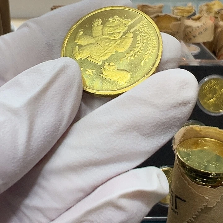 其他普通金属一轮生肖猪一枚