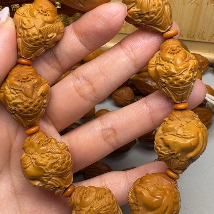 橄榄核手串/手链八大财神