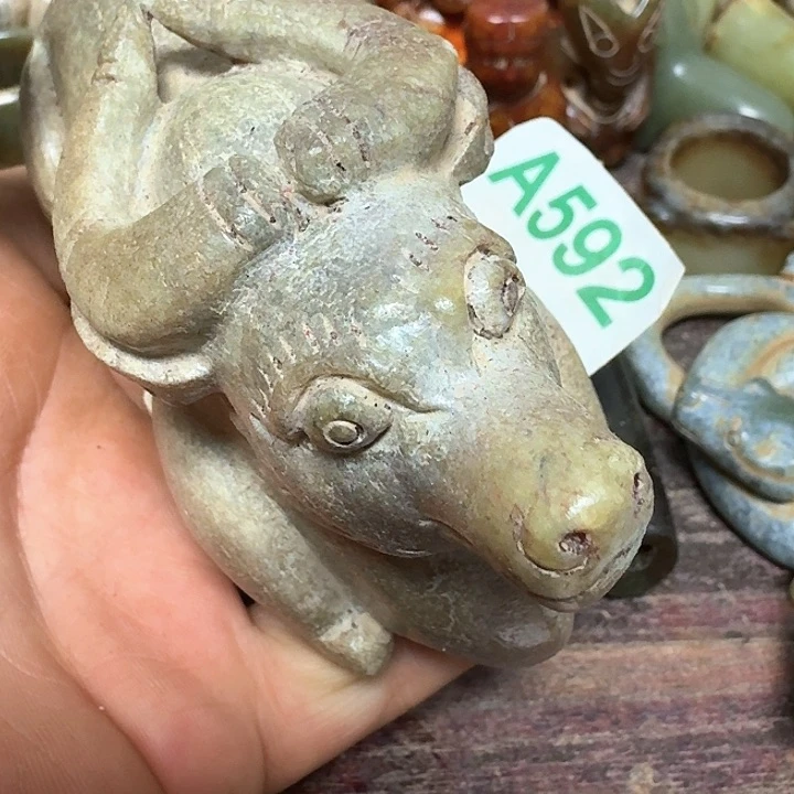 和田玉颈饰未镶嵌古*钰