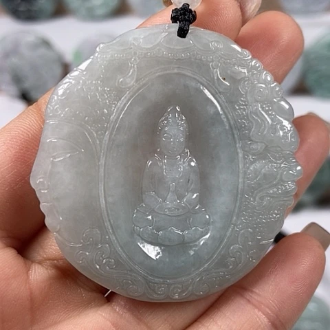 翡翠颈饰未镶嵌佛魔一念福利