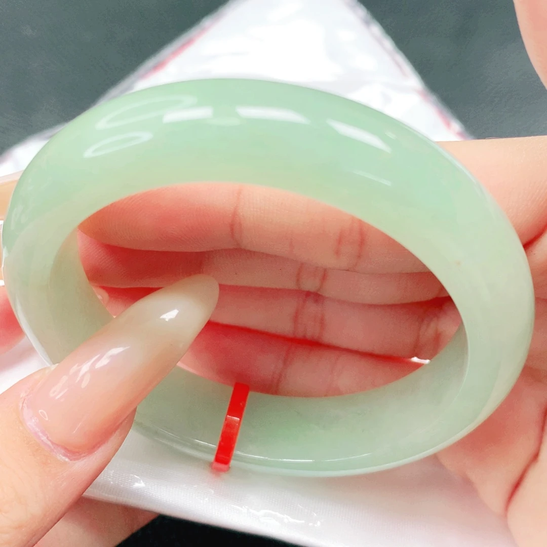 翡翠未镶嵌手镯53